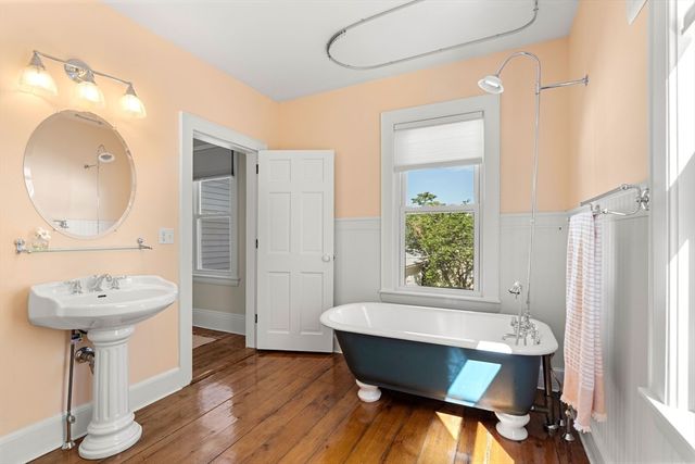138 Lothrop Street, Beverly, MA 01915