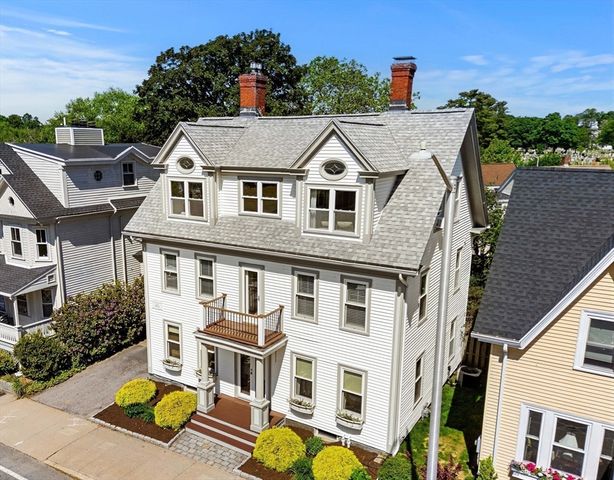138 Lothrop Street, Beverly, MA 01915