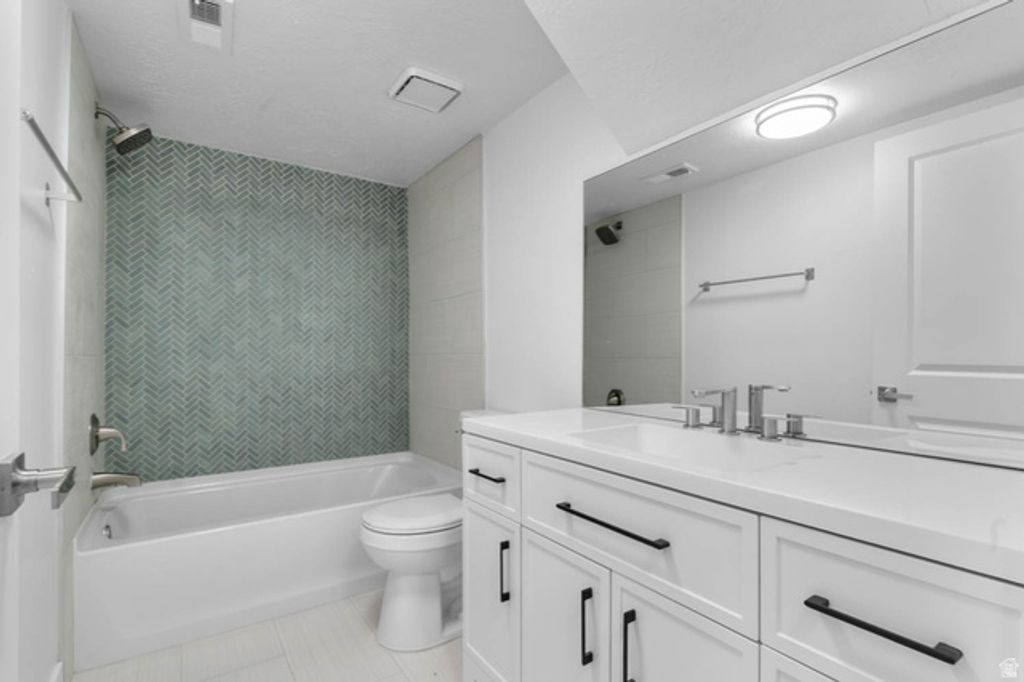 Image 12 of property listing at 3496 W SAN MARCOS CIR, West Valley City, UT 84119