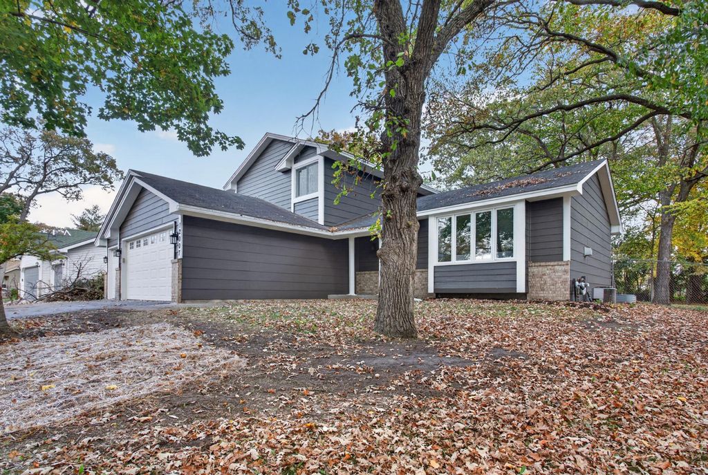 12007 Wedgewood Drive NW, Coon Rapids, MN 55433 — photo 3