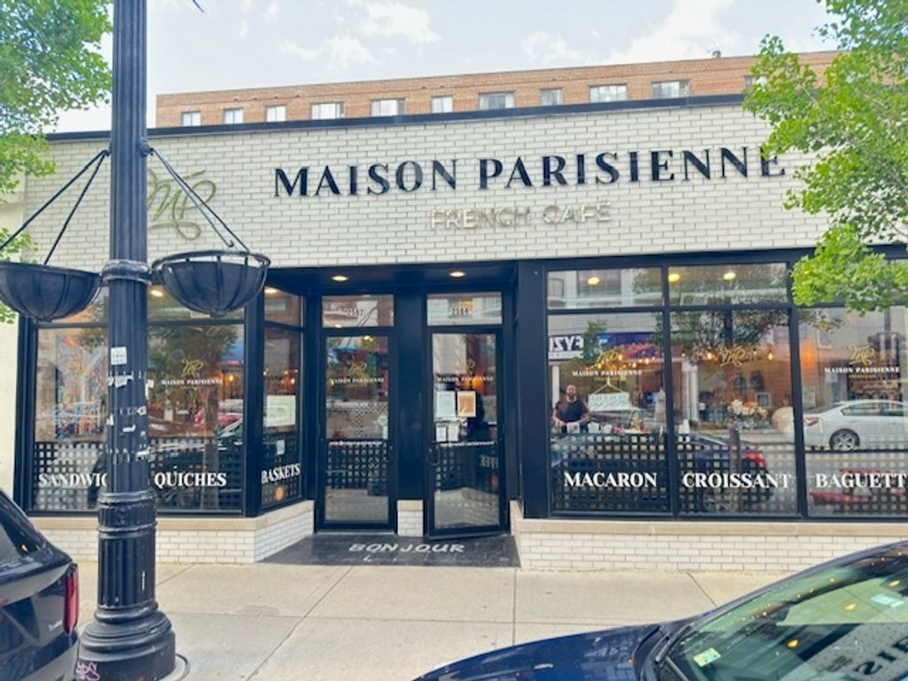 2564 N clark Street, Chicago, IL 60614