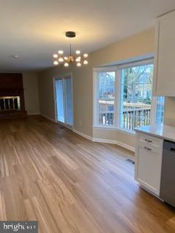 12438 WENDELL HOLMES RD, Herndon, VA 20171
