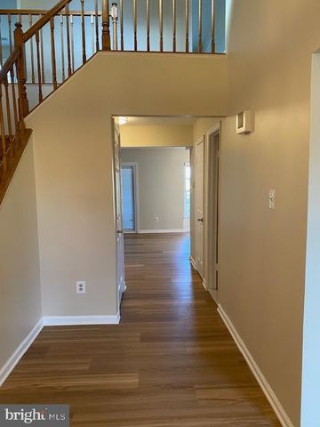 12438 WENDELL HOLMES RD, Herndon, VA 20171