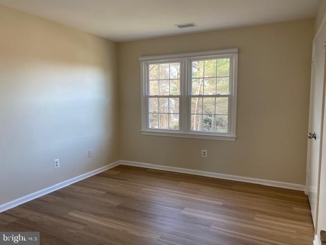 12438 WENDELL HOLMES RD, Herndon, VA 20171