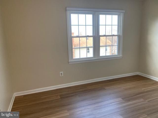 12438 WENDELL HOLMES RD, Herndon, VA 20171
