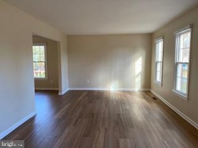 12438 WENDELL HOLMES RD, Herndon, VA 20171