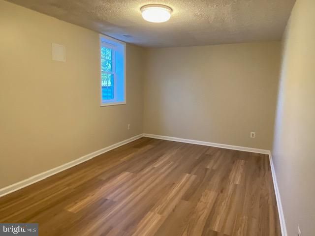 12438 WENDELL HOLMES RD, Herndon, VA 20171
