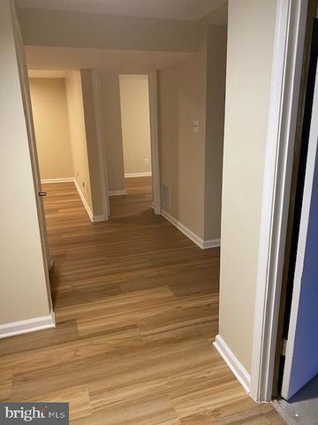 12438 WENDELL HOLMES RD, Herndon, VA 20171