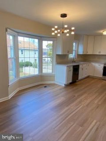 12438 WENDELL HOLMES RD, Herndon, VA 20171