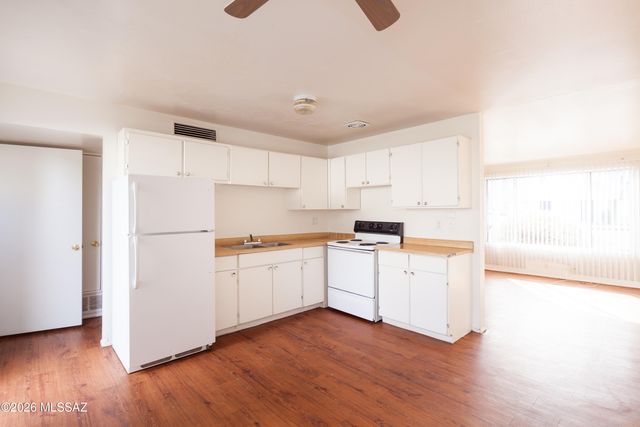 5402 E 30th Street, Tucson, AZ 85711