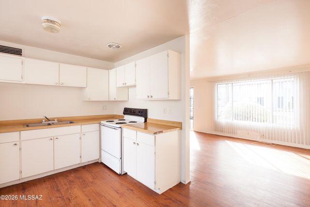 5402 E 30th Street, Tucson, AZ 85711