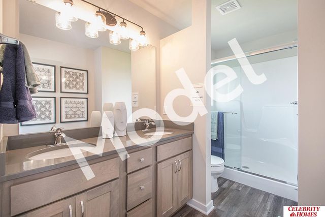 8521 S 179 Street, Omaha, NE 68136