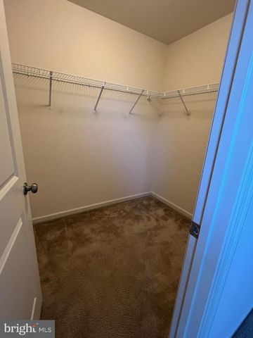 6426 CREEKBEND DR, Mechanicsburg, PA 17050