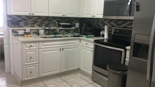 4689 NW 9th St 109, Miami, FL 33126