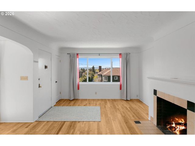 312 Ne 61ST Ave, Portland, OR 97213