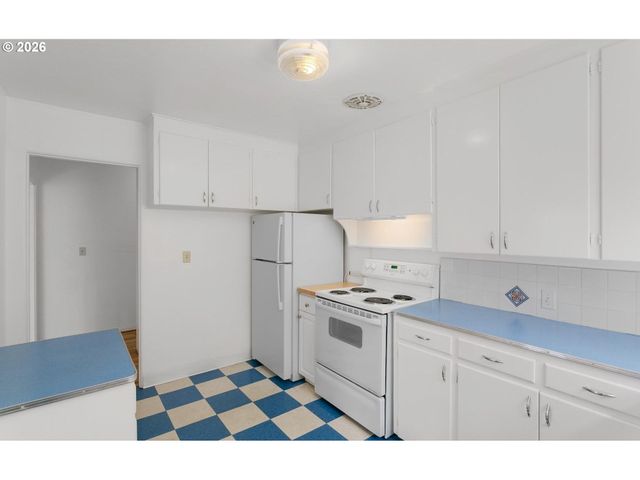 312 Ne 61ST Ave, Portland, OR 97213