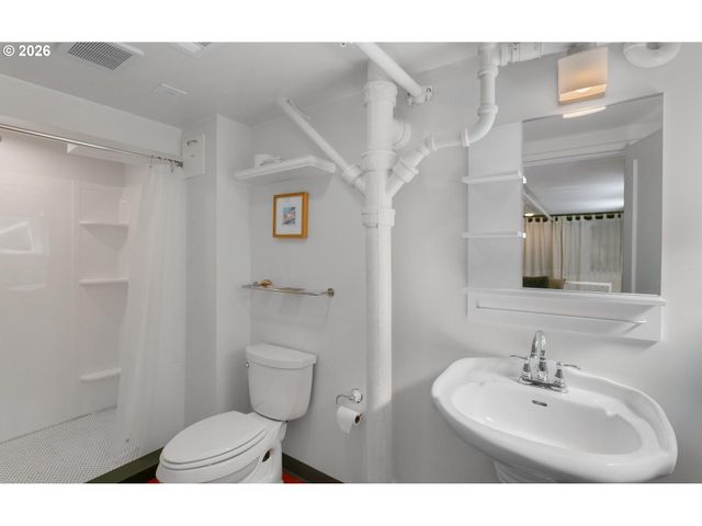 312 Ne 61ST Ave, Portland, OR 97213