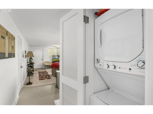 312 Ne 61ST Ave, Portland, OR 97213