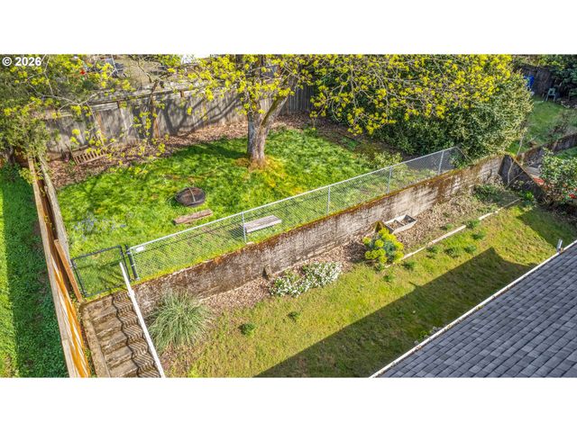 312 Ne 61ST Ave, Portland, OR 97213