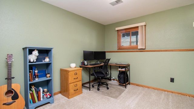 1012 W CAMPUS DRIVE, Wausau, WI 54401