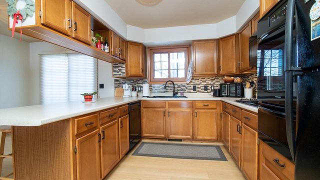 1012 W CAMPUS DRIVE, Wausau, WI 54401