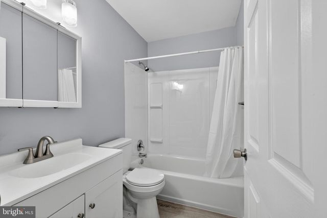 121 ROBINSON, New Castle, DE 19720