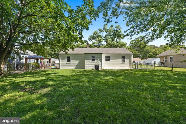 121 ROBINSON, New Castle, DE 19720