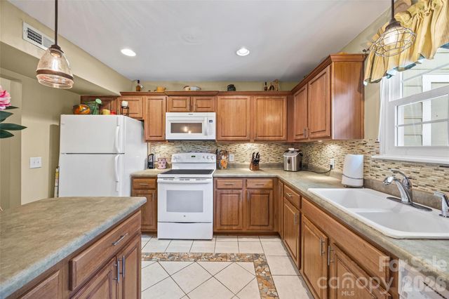 3126 Heathstead Place, Charlotte, NC 28210