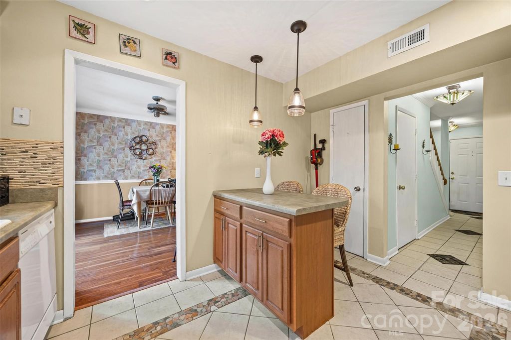 3126 Heathstead Place, Charlotte, NC 28210