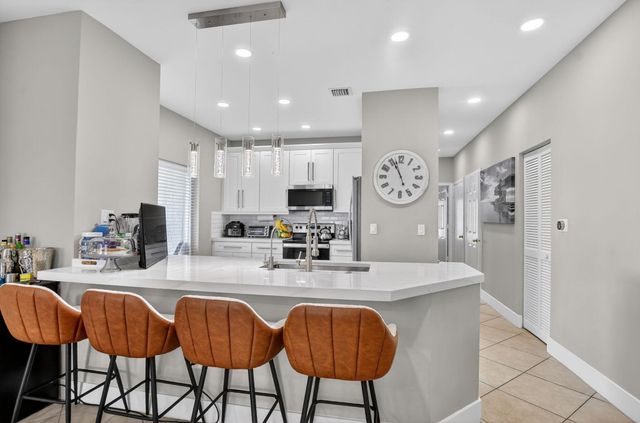 4706 SW 13th Street, Deerfield Beach, FL 33442