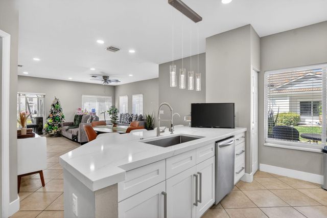 4706 SW 13th Street, Deerfield Beach, FL 33442