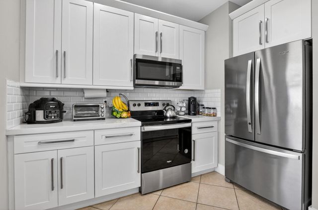 4706 SW 13th Street, Deerfield Beach, FL 33442