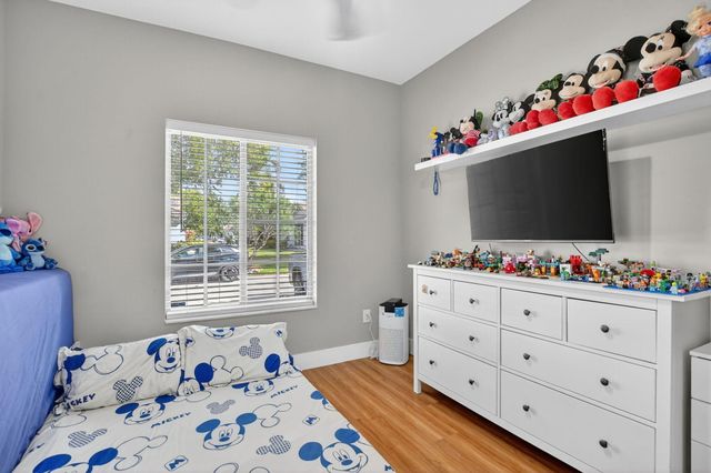 4706 SW 13th Street, Deerfield Beach, FL 33442