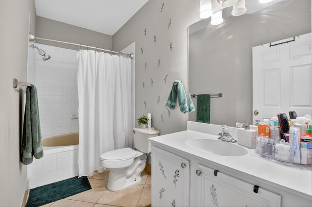 4706 SW 13th Street, Deerfield Beach, FL 33442