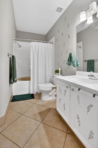 4706 SW 13th Street, Deerfield Beach, FL 33442