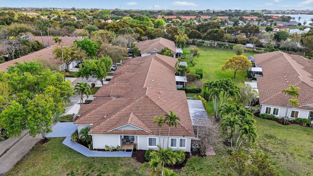 4706 SW 13th Street, Deerfield Beach, FL 33442