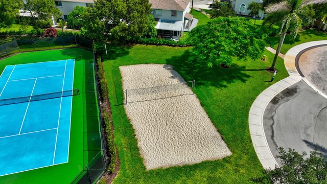 4706 SW 13th Street, Deerfield Beach, FL 33442