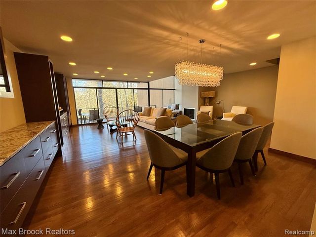 32696 Ravine Drive, Franklin, MI 48025