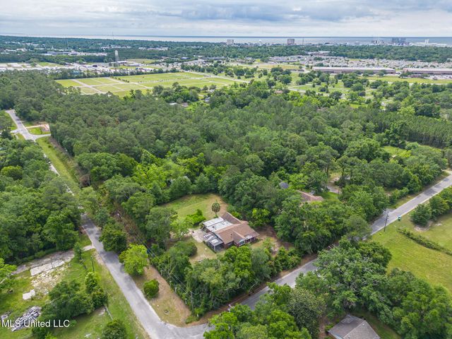 3008 Papania Lane, Gulfport, MS 39501