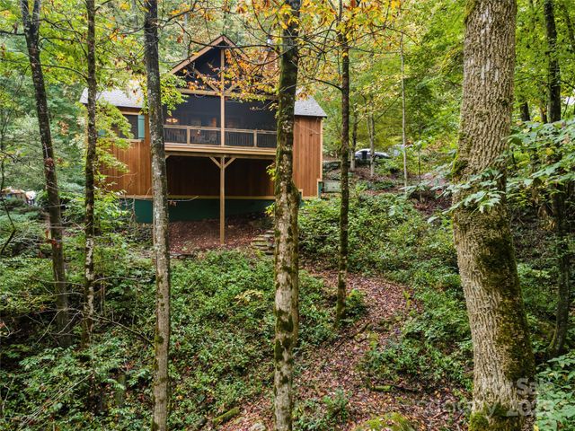 112 Boulder Creek Lane, Tuckasegee, NC 28783