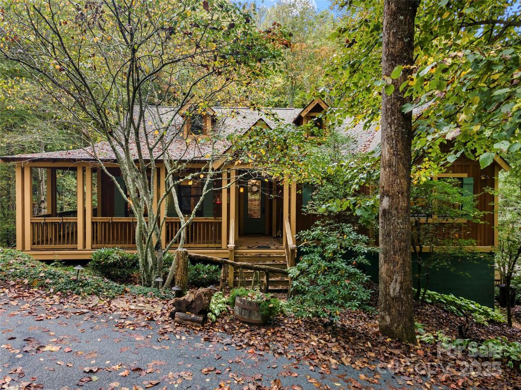 112 Boulder Creek Lane, Tuckasegee, NC 28783