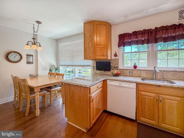 1338 ASCOT PL, Philadelphia, PA 19116