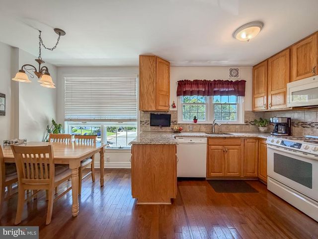1338 ASCOT PL, Philadelphia, PA 19116