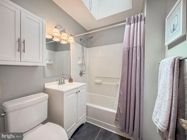 1338 ASCOT PL, Philadelphia, PA 19116