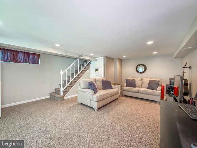 1338 ASCOT PL, Philadelphia, PA 19116