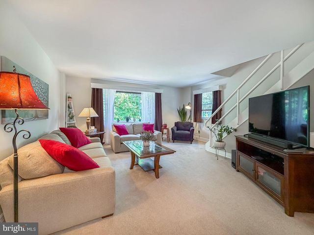 1338 ASCOT PL, Philadelphia, PA 19116