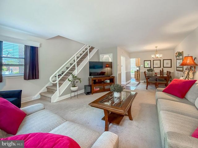 1338 ASCOT PL, Philadelphia, PA 19116