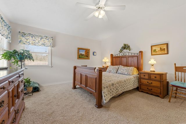 38 Devonshire Circle, Lakeview, AR 72642