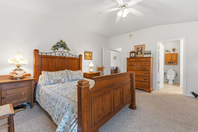 38 Devonshire Circle, Lakeview, AR 72642