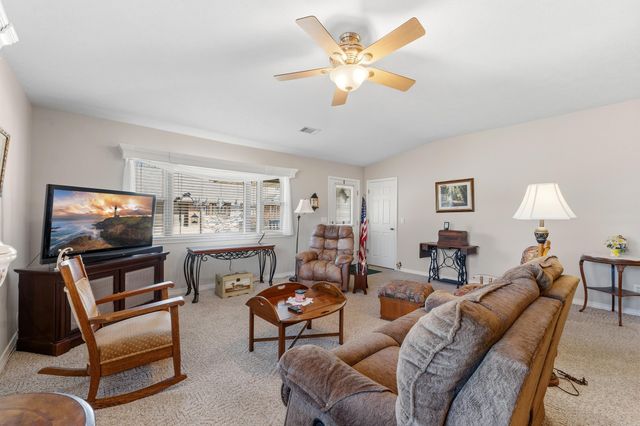 38 Devonshire Circle, Lakeview, AR 72642